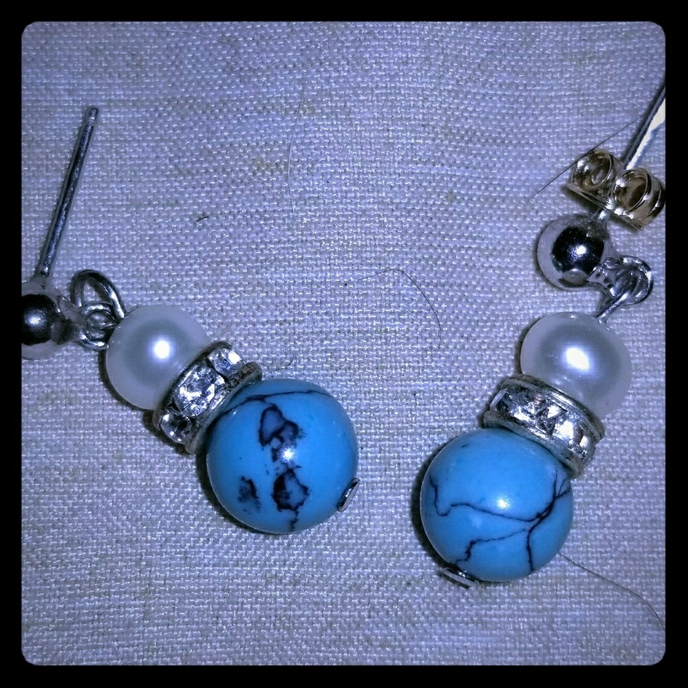 Blue and pearl Earrings