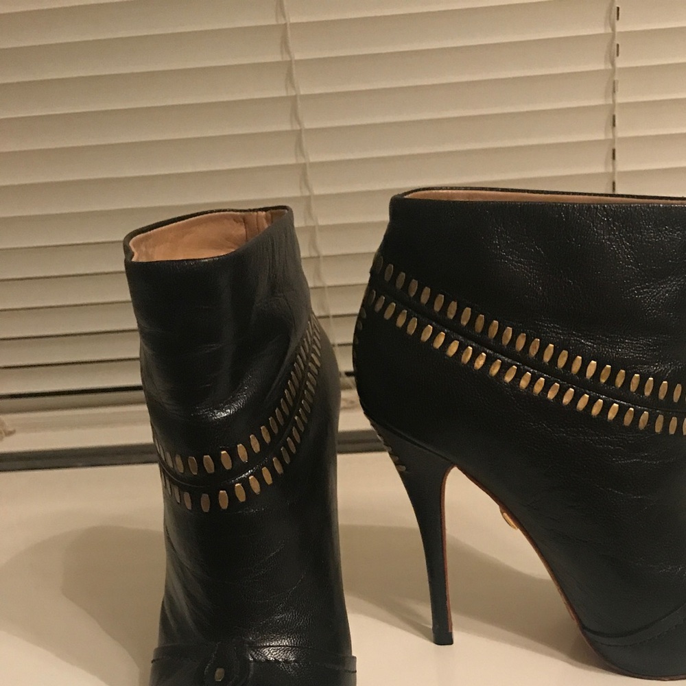 Lamb Heels