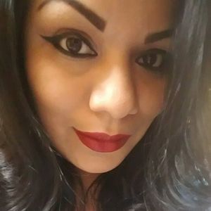 Meet your Posher, Herrera