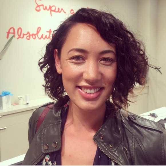 Meet your Posher, Krista - Picture 1 of 1