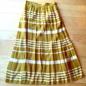 Madewell Broadway and Broome Pleated Maxi Skirt