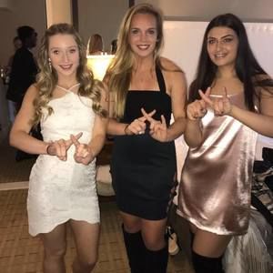 Meet your Posher, Molly