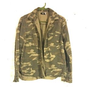 BDG UO Camo Button Down Shirt