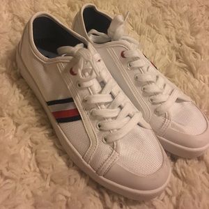 RARE Tommy Hilfiger sneakers