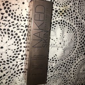 Urban decay naked skin foundation shade 4.0