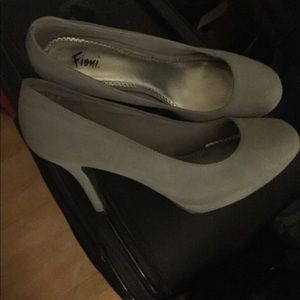 Fioni pumps