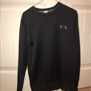 never worn black underarmour pullover size M