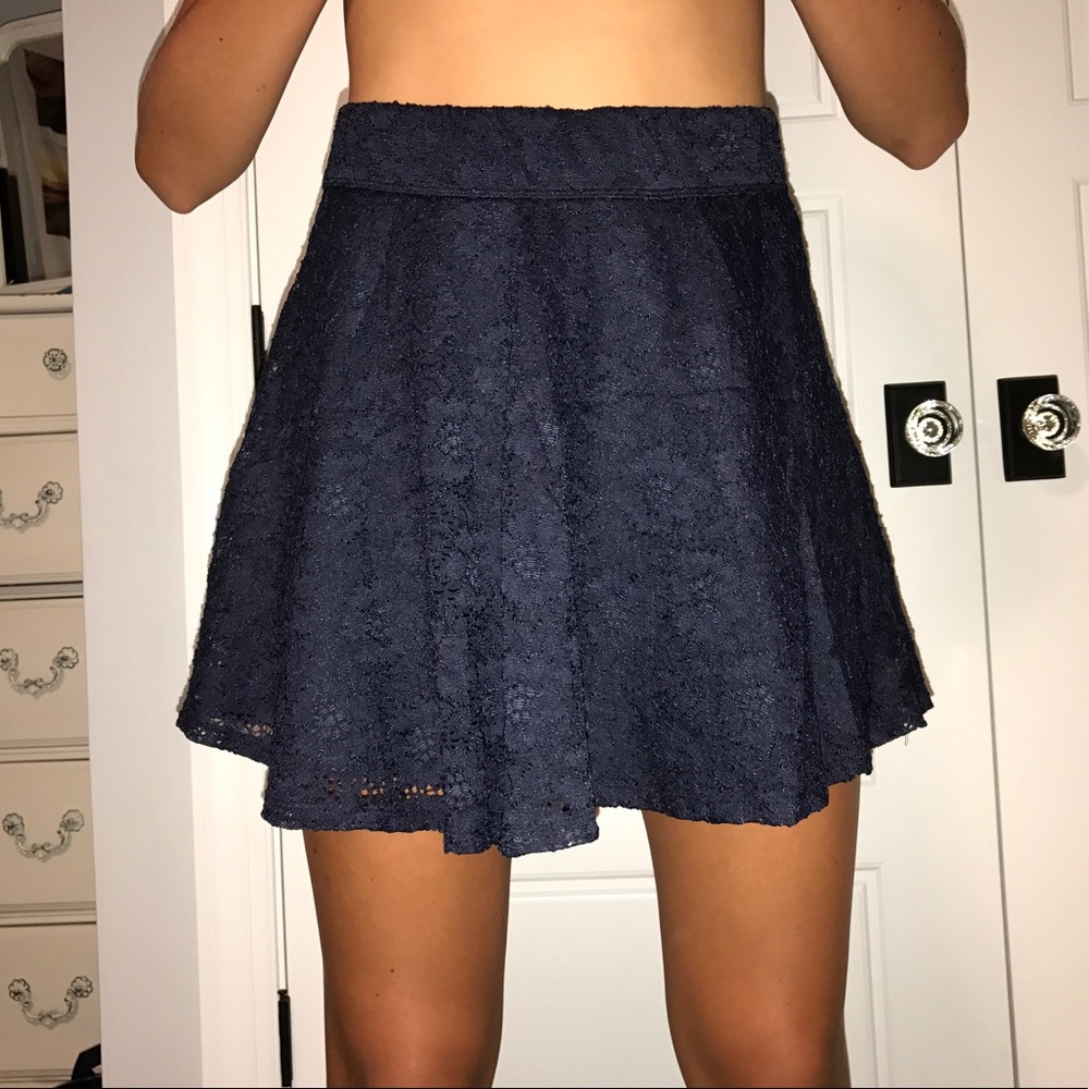 Hollister floral short skirt in navy blue