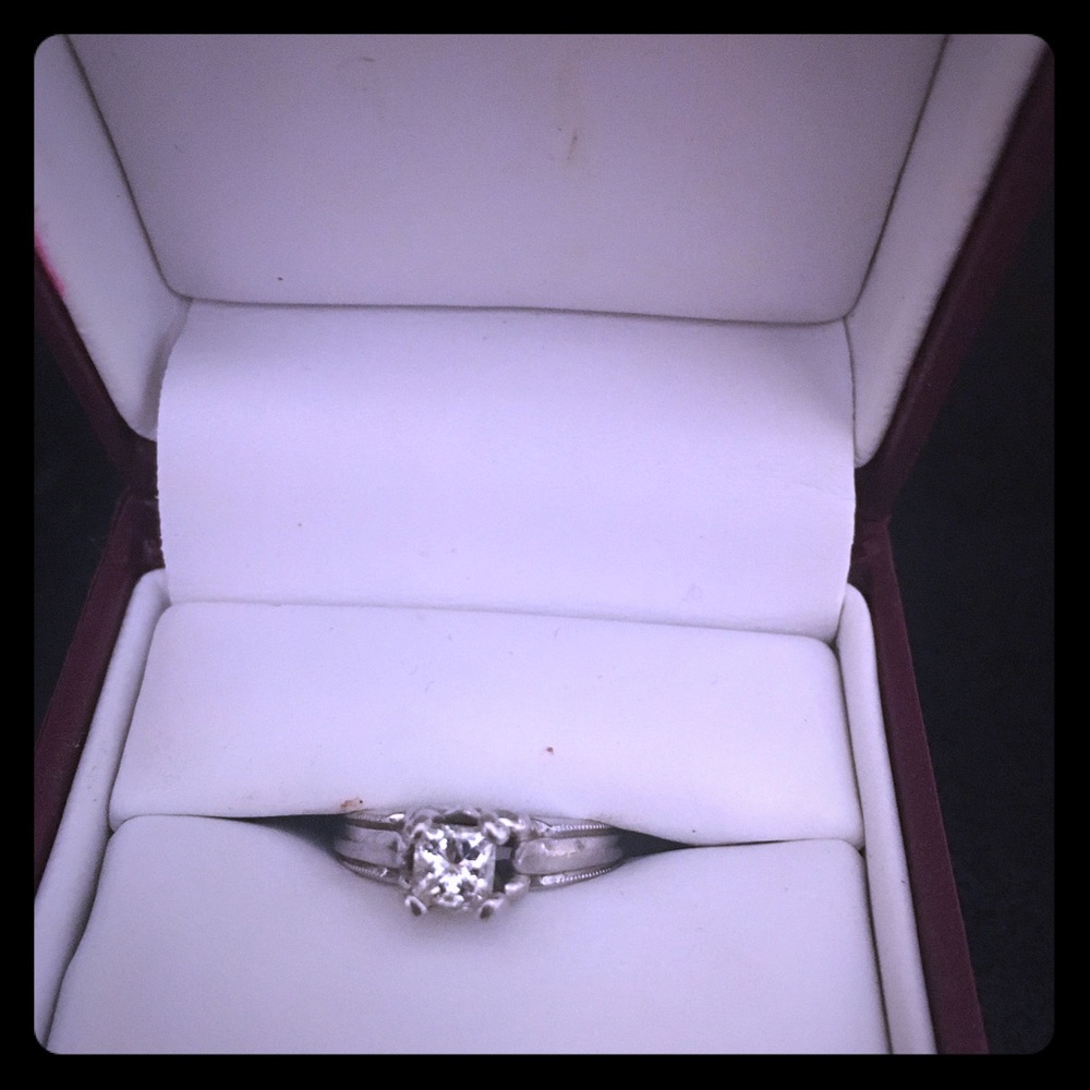 **Helzberg diamonds** Engagement Ring