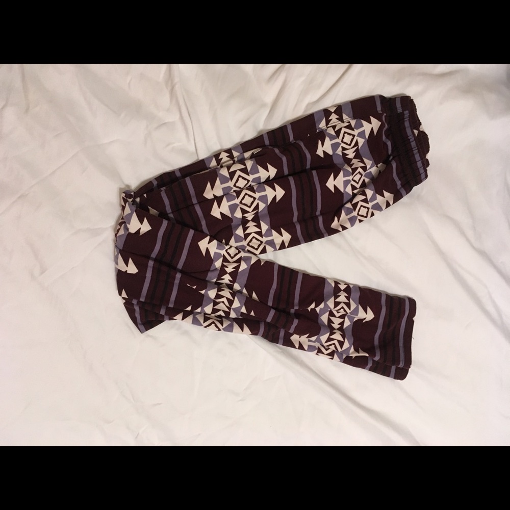 Purple patterned leggings