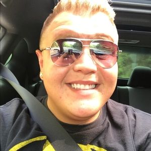 Meet your Posher, Andrew