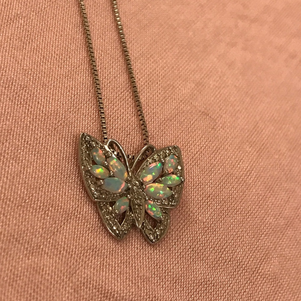 ✨Sterling Opal & Diamond Necklace ✨