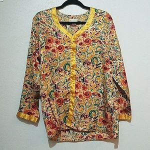 Victoria's Secret Gold Label sleep shirt