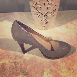 Calvin Klein beige patten leather platforms sz7