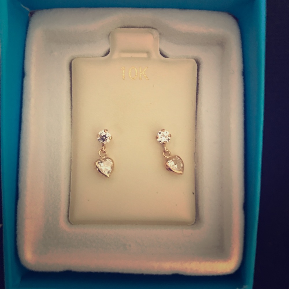10k Heart Earrings