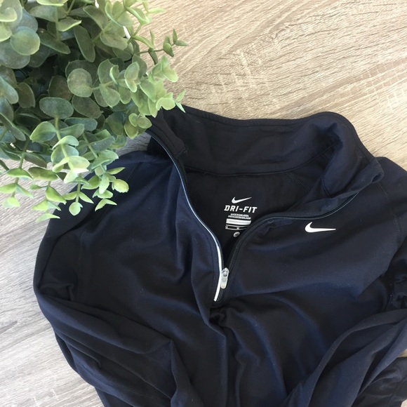 Nike Tops - Nike Dri-Fit Workout Top