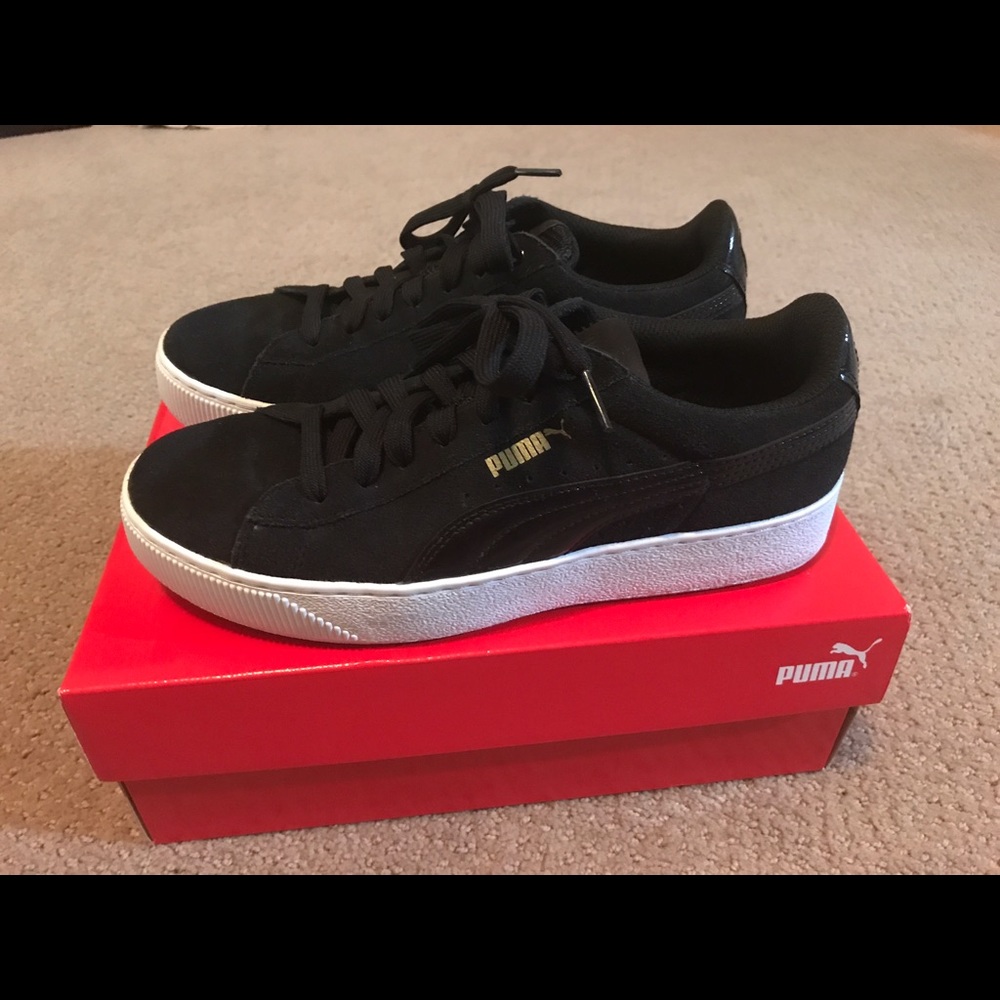 Puma "Vikky" Suede Platform Shoe - Mint Condition