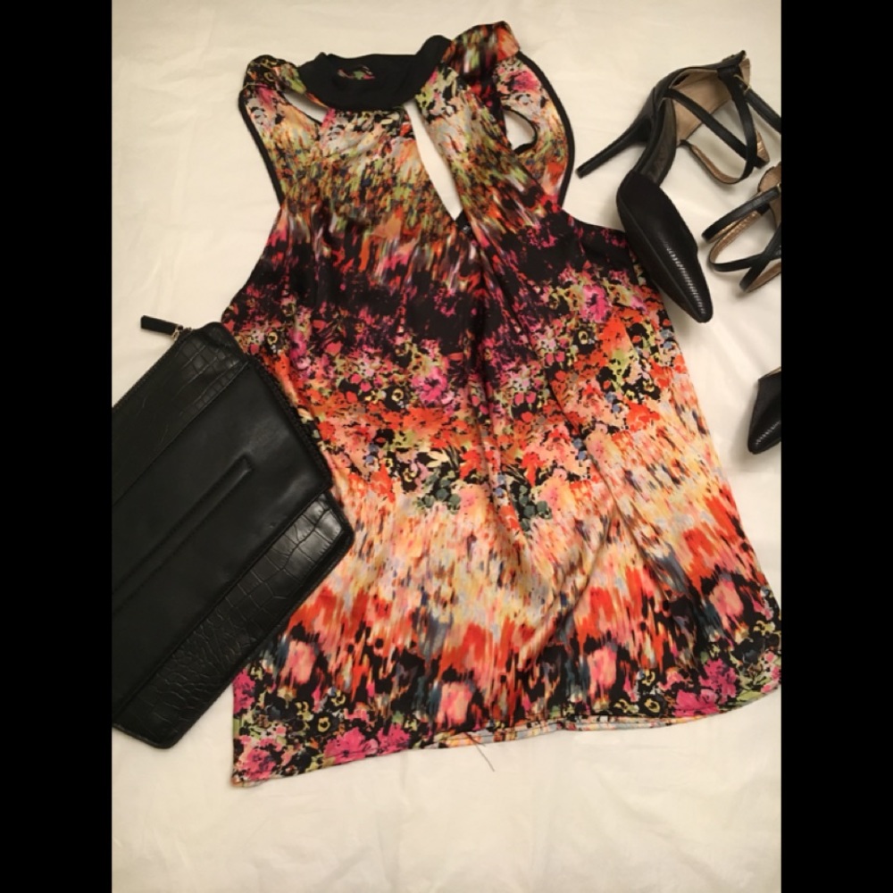 Multi-color blouse Price Firm - Picture 2 of 7