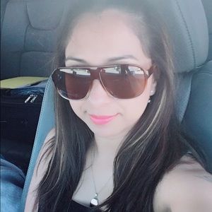 Meet your Posher, Aracili