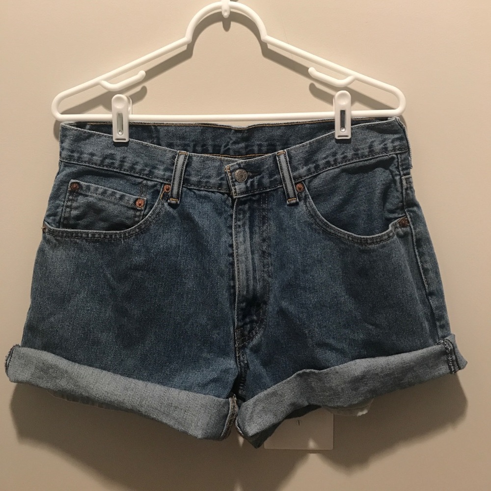 Vintage 550 Levi cut off Jean Shorts