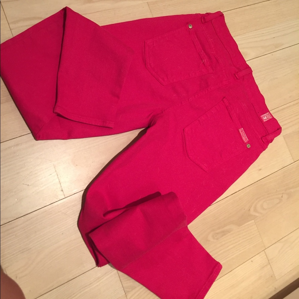 Pink pants! - Picture 2 of 3