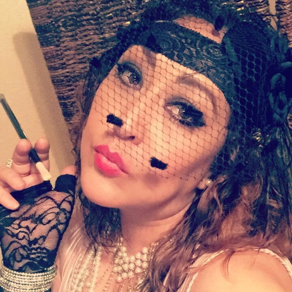 Meet your Posher, Teresa - Picture 1 of 1