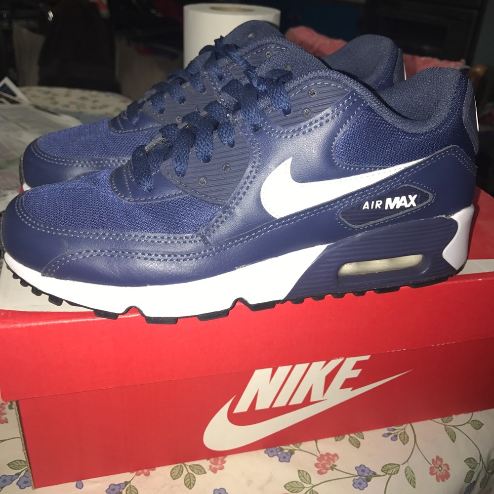 Nike Air Max 90 Mesh size 4.5 youth (women 6)