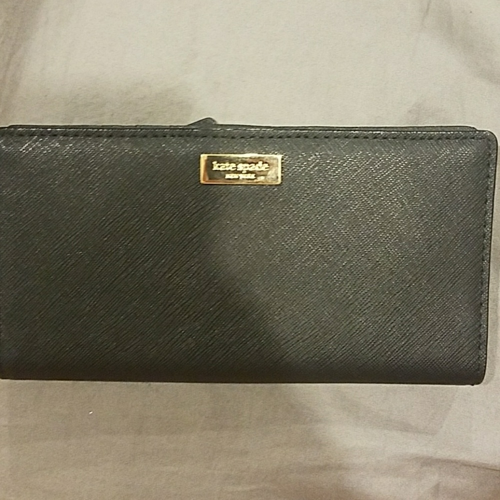 Black Kate Spade wallet