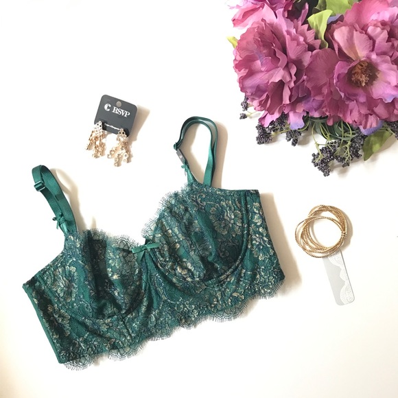 VS Dream Angels Push-Up W/out Padding - Picture 2 of 7