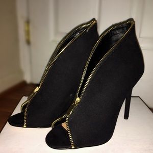 JUSTFAB Alysse Black Heels
