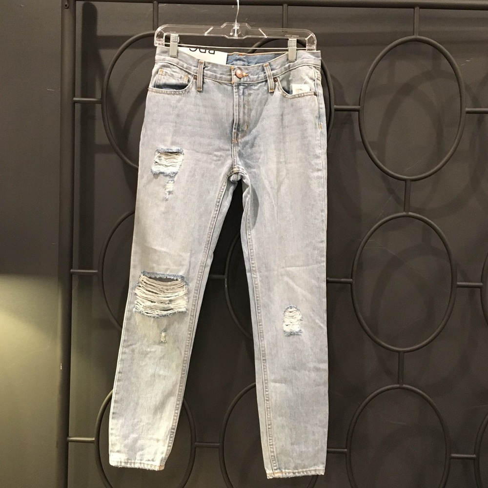 NWT Urban Outfitters Boyfriend Jeans