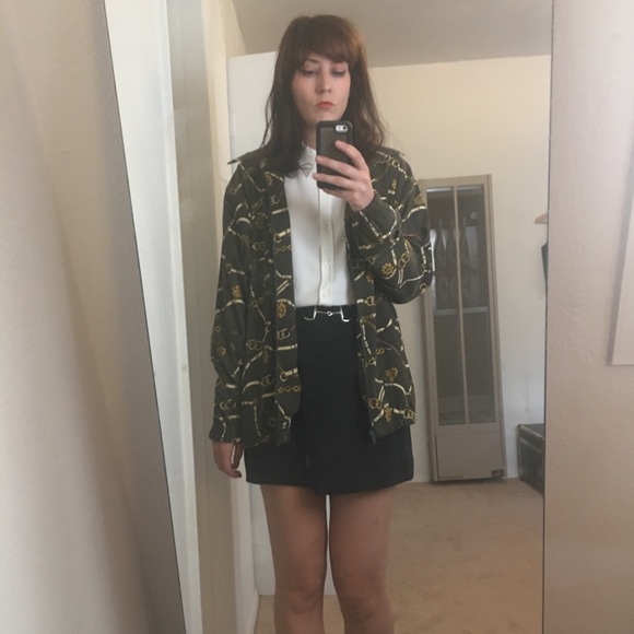 Meet your Posher, Nicole - Picture 4 of 8