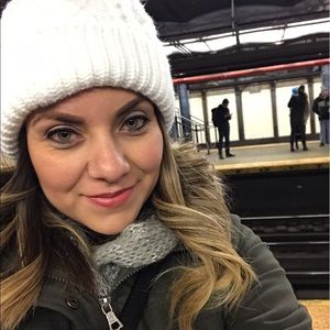 Meet your Posher, Rocio