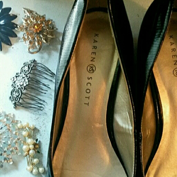 Karen Scott MAHRI back patent low wedge - Picture 2 of 4