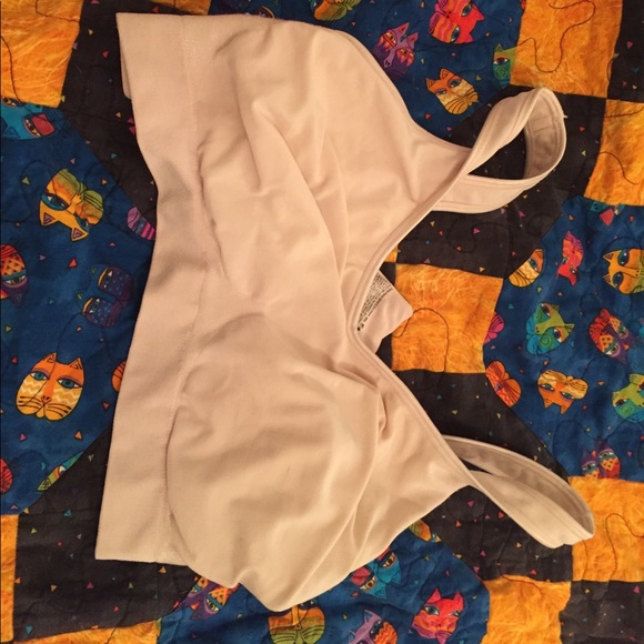 Sports bras - Picture 6 of 8