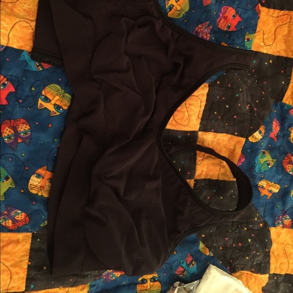 Sports bras - Picture 8 of 8