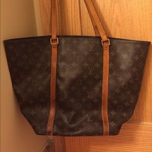 💯% Authentic Vintage Louis Vuitton Monogram SAC