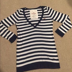 Quarter sleeve Hollister blouse