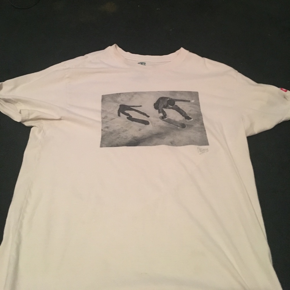 White skateboard t shirt