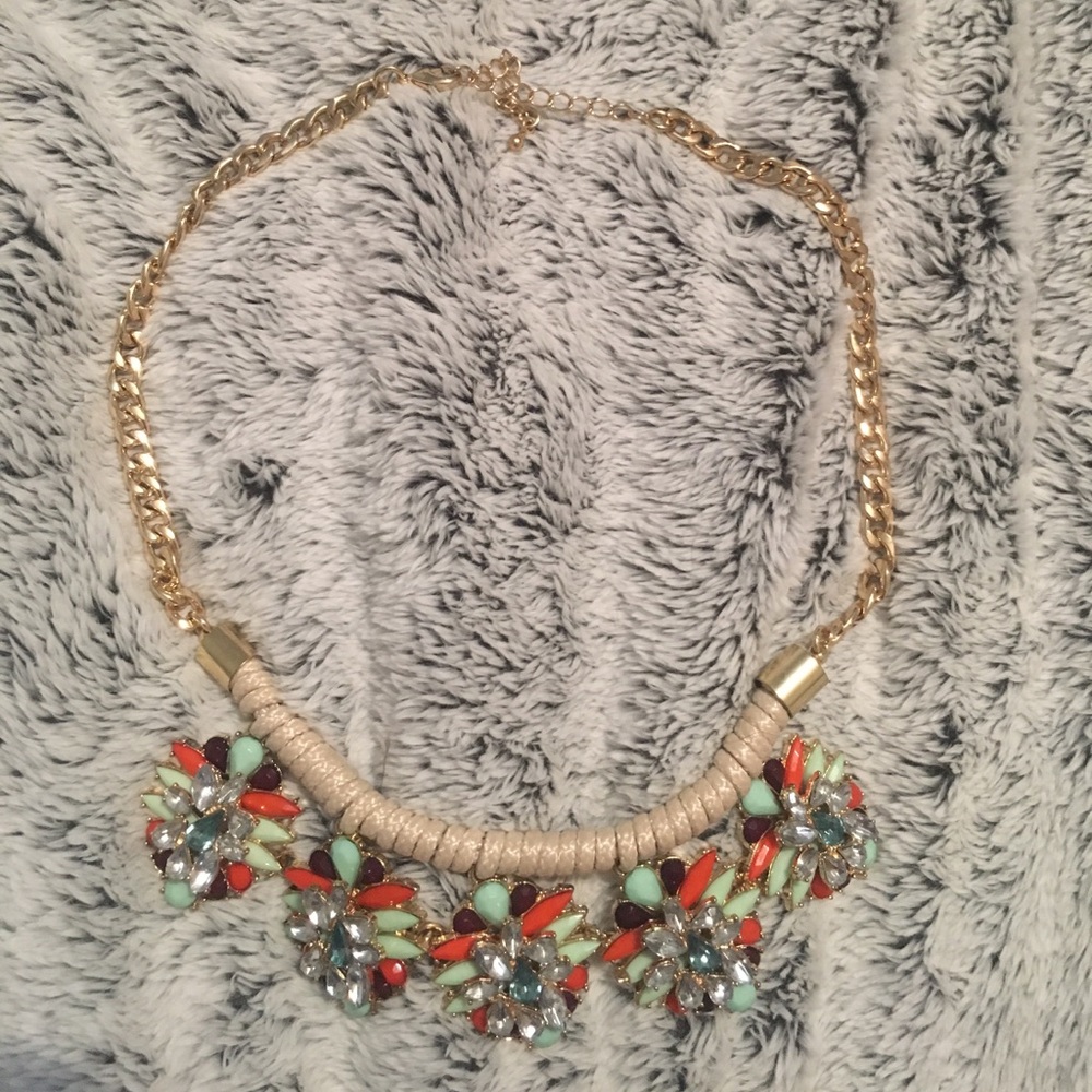Statement necklace