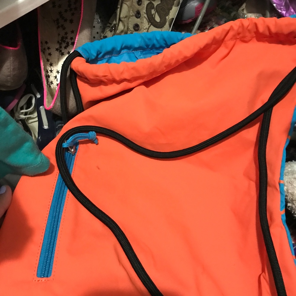 Nike drawstring - Picture 2 of 2