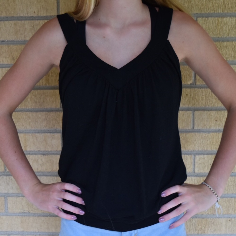 black v-neck tank