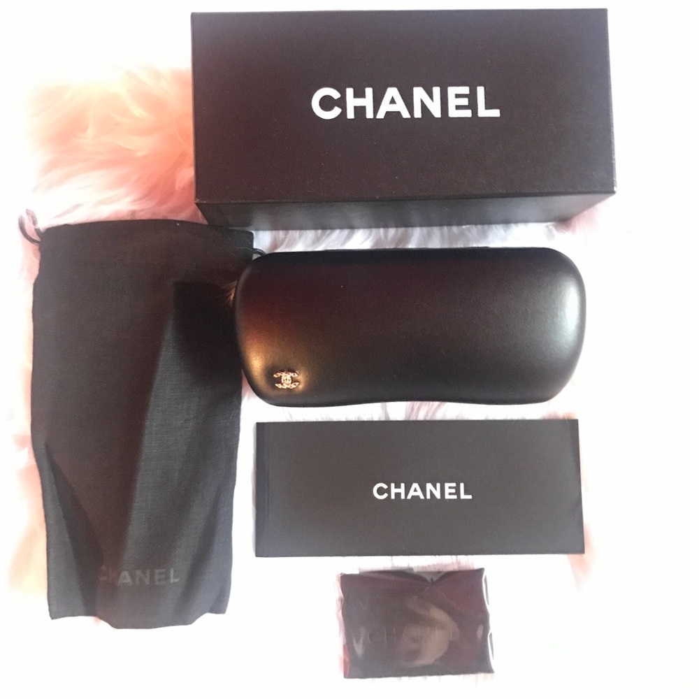 Sunglass case
