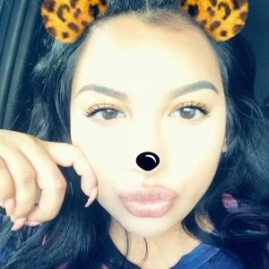 Meet your Posher, Aimee