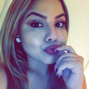 Meet your Posher, Monique