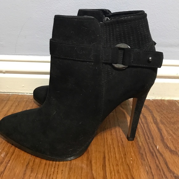 Little black boots - Picture 3 of 5