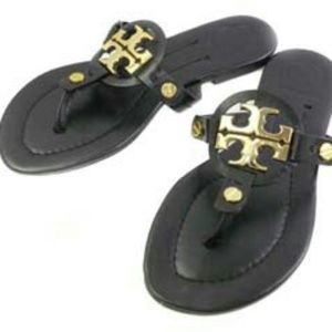 Looking to BUY  Tory burch miller 2.Size 7.5 -8