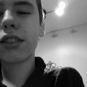 Meet your Posher, Logan