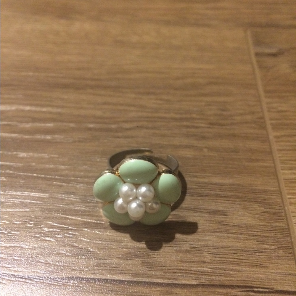 Flower ring adjustable