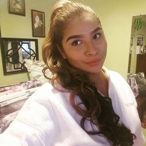 Meet your Posher, Stefania
